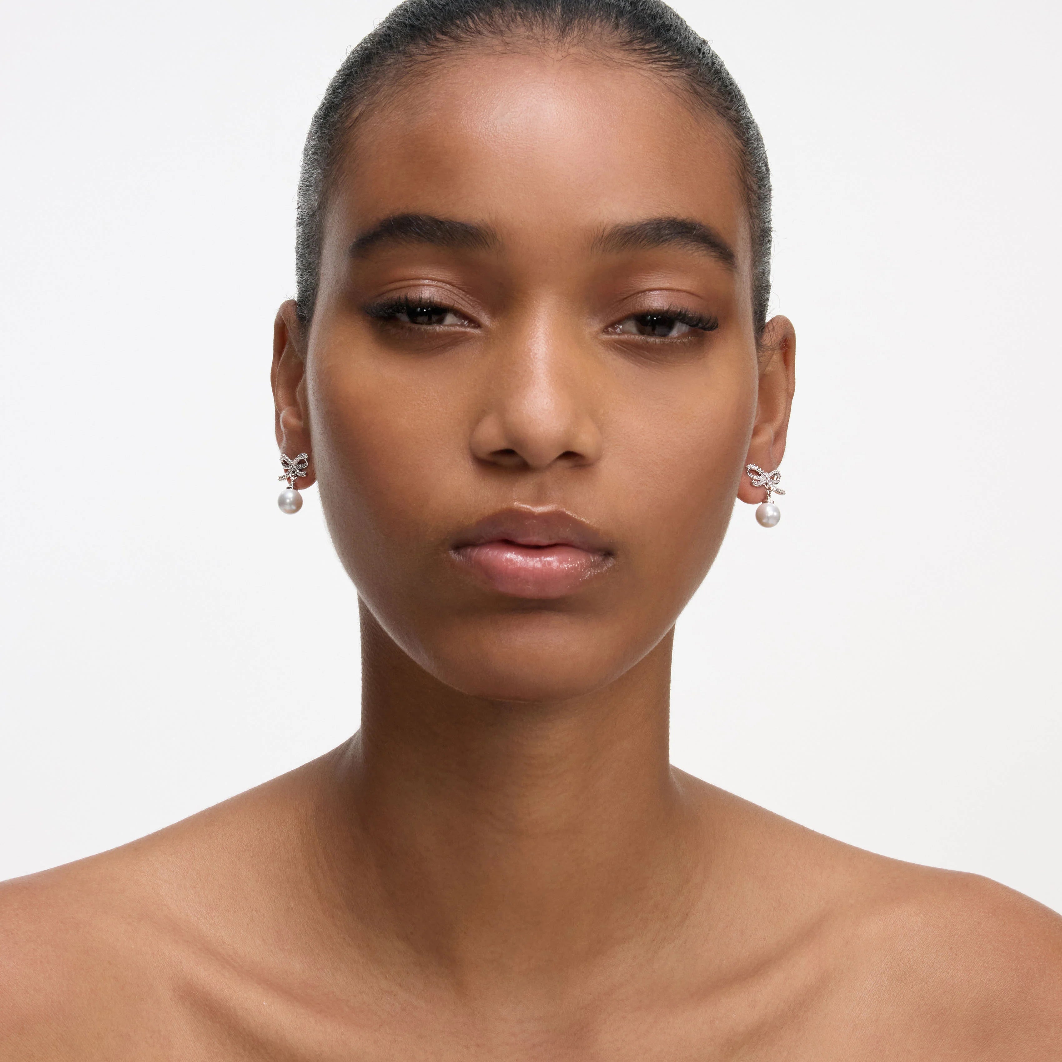 Bow Pearl Earrings